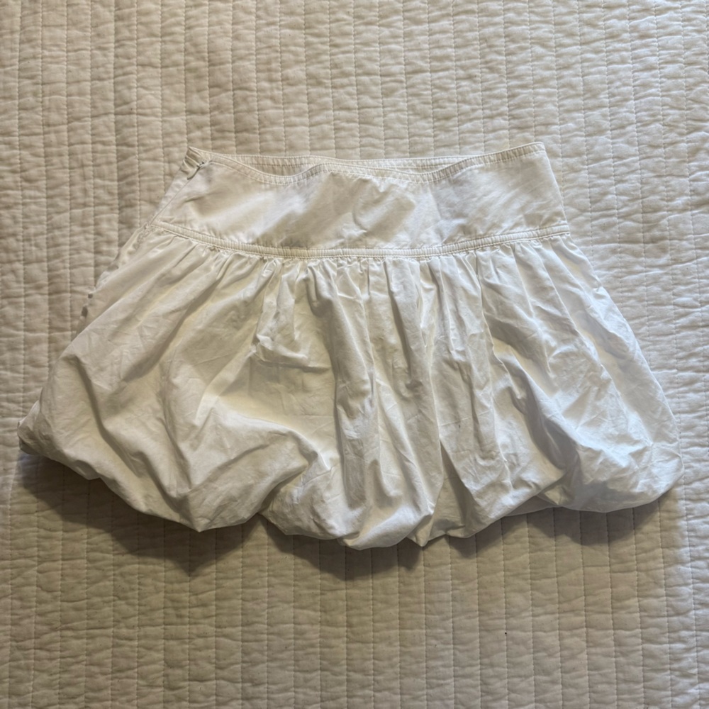 Aritzia White Bubble Skirt sz 2